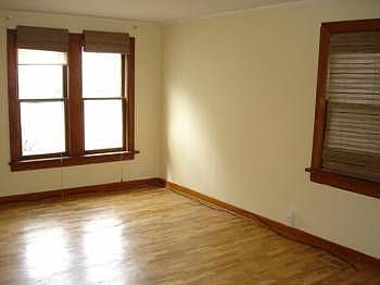 5th image of 2138 Kensington Ave
