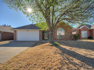 12268 SW 10th St, Yukon, OK 73099