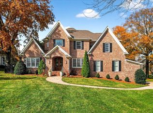 201 W Meade Dr, Nashville, TN 37205