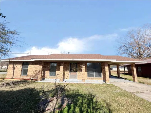 607 Legion Dr, Marksville, LA 71351