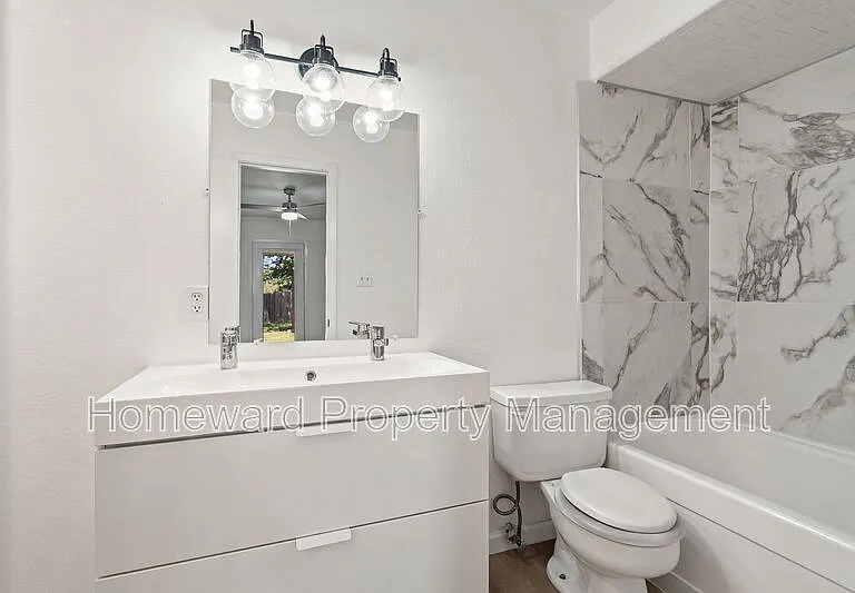 1401 Landmark Ct — Photo 14