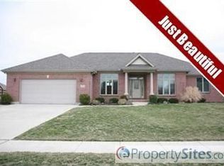 868 Devonshire Ave, Tipp City, OH 45371