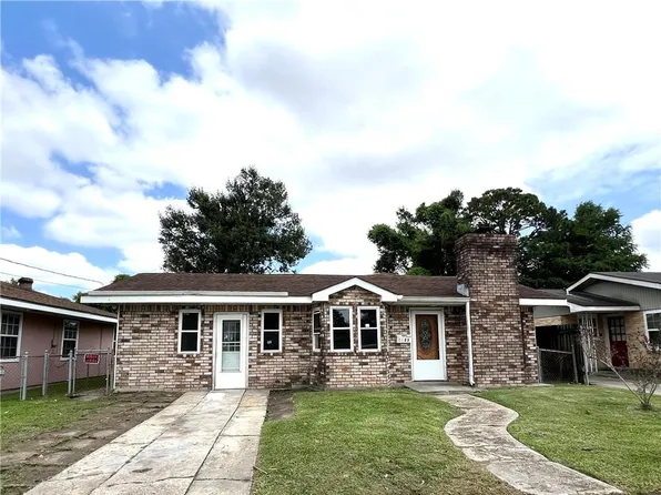 2033 Manor Heights Dr, Marrero, LA 70072