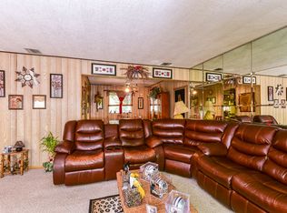 596 Muncey Rd, West Islip, NY 11795