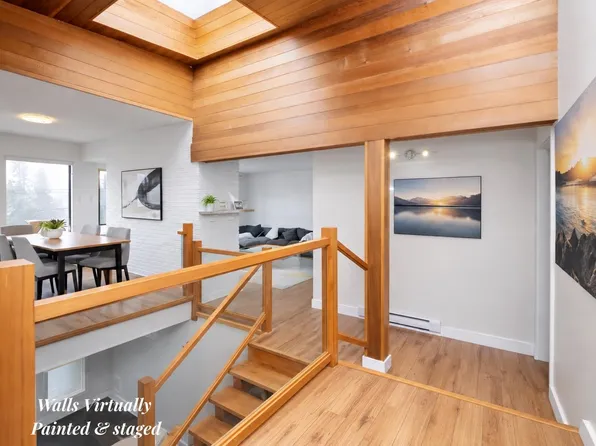 4934 Geer Rd, Sechelt, BC V7Z 0B7