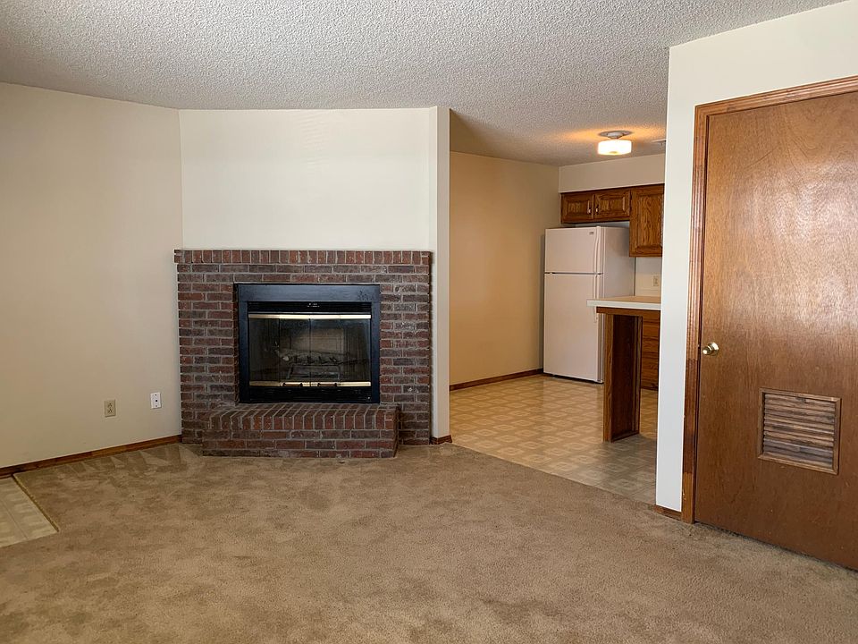 1st image of 506 E Monroe St APT B