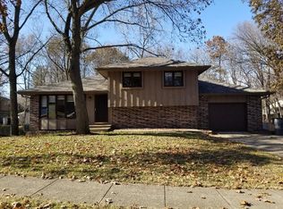 630 N 6th St, Carlisle, IA 50047