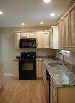 3rd image of 4550 John Ave