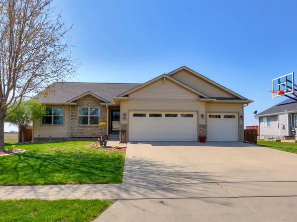 608 28th St SE, Altoona, IA 50009