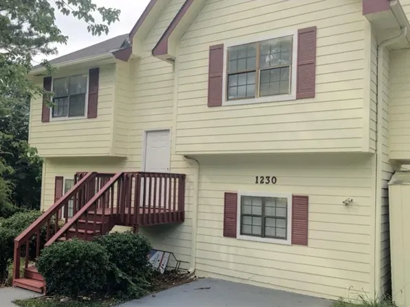 1230 Winslow Dr, Jonesboro, GA 30238