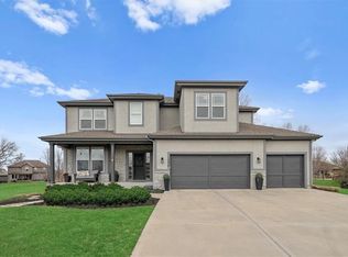 12479 S Dunraven St, Olathe, KS 66061