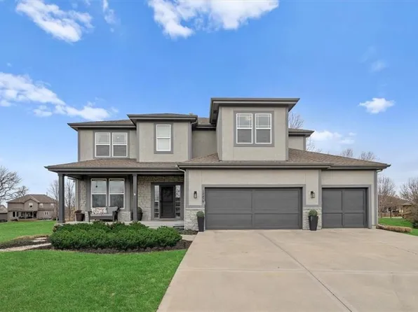 12479 S Dunraven St, Olathe, KS 66061