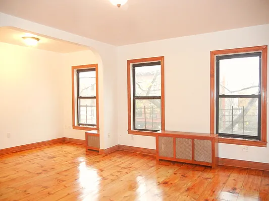 Rented by Brooklyn Heights Real Estate Inc | media 23