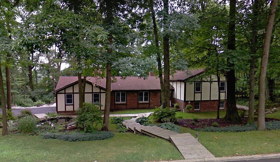 2nd image of 68 Azalea Dr