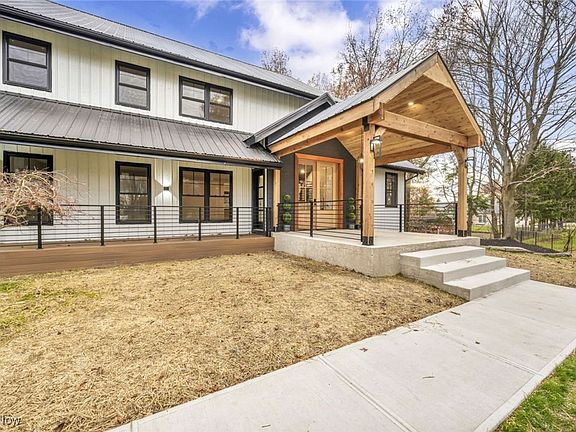 3rd image of 31900 Chardon Rd