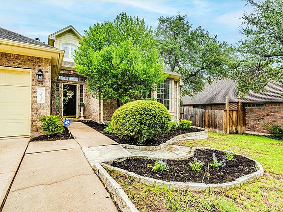 4th image of 10328 Ember Glen Dr