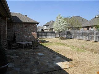 3rd image of 8313 Southridge Ct