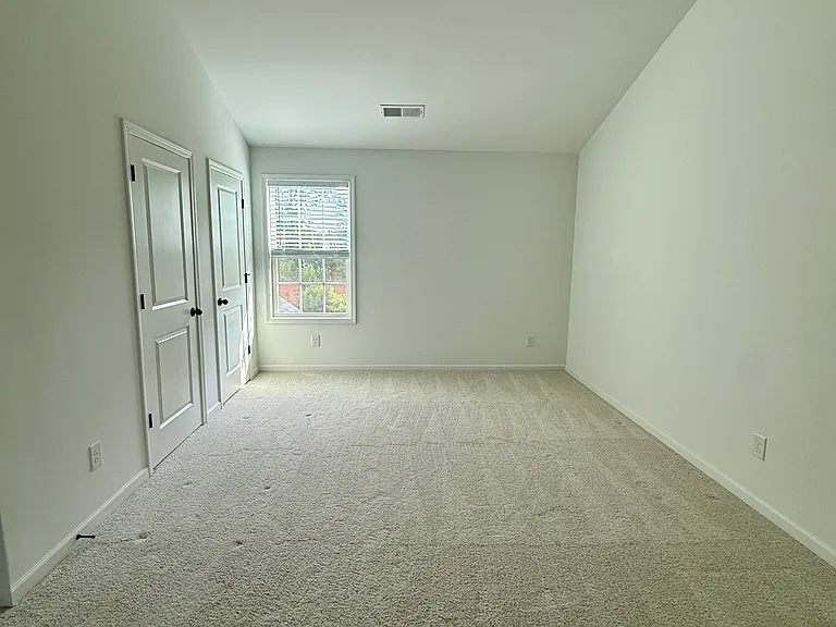 533 Wymond Ct — Photo 16