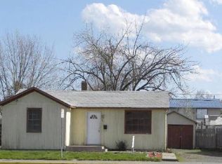 804 E Pine St, Central Pt, OR 97502