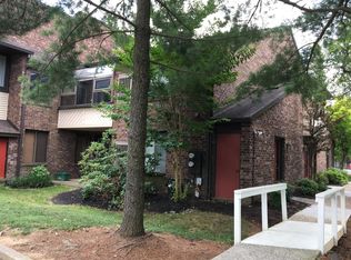 1405 Mountainview Dr, Wayne, PA 19087