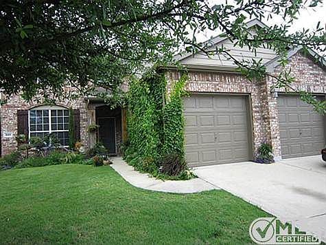 1st image of 325 Bayberry Dr