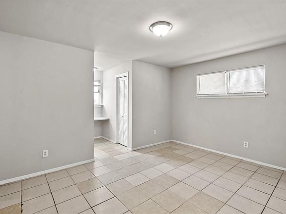 3rd image of 7322 Bintliff Dr