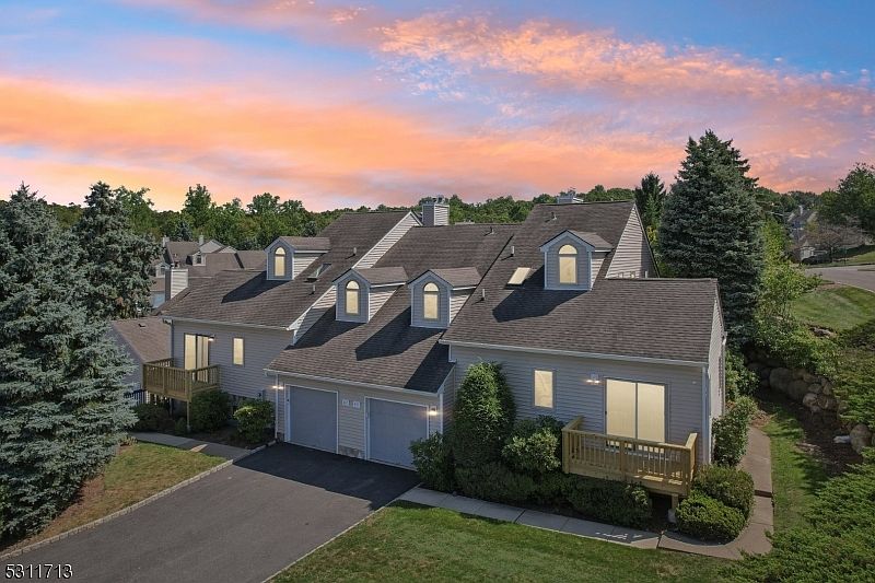 1st image of 67 Davey Dr