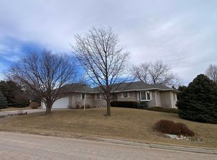 5163 Cherokee Ave, Columbus, NE 68601