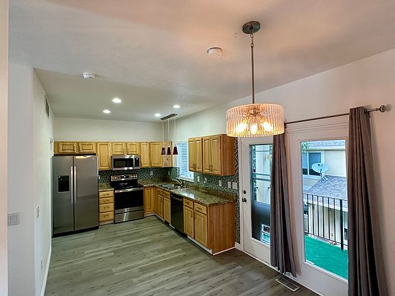 2nd image of 5032 W Slate St