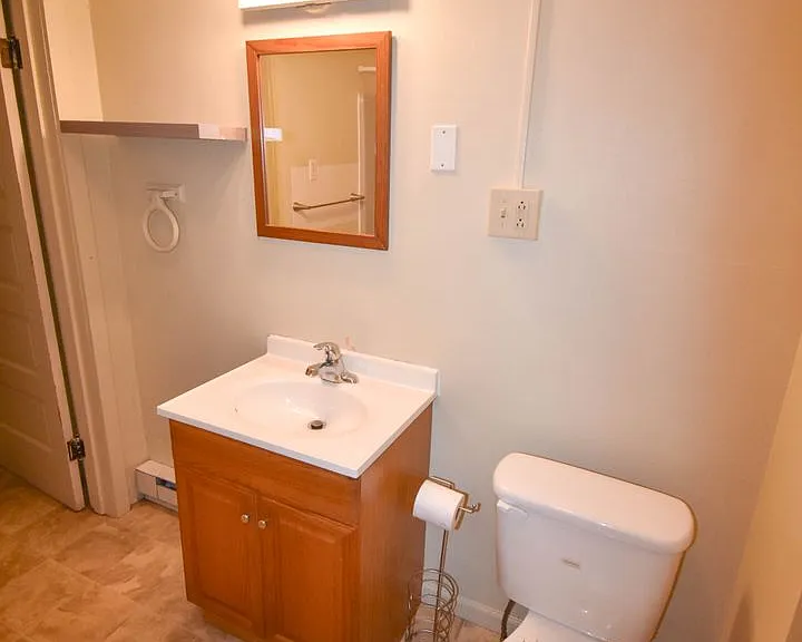 155 N Fairview St — Photo 8