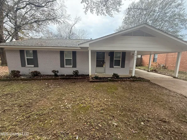 5813 Laurie Dr, Horn Lake, MS 38637