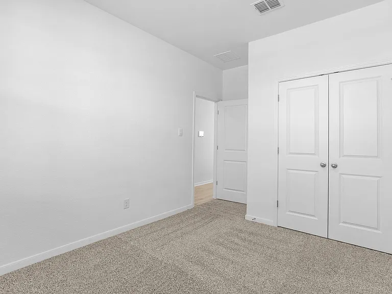 305 Brooks Ranch Dr — Photo 9