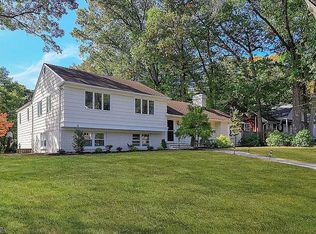 1599 Grouse Ln, Mountainside, NJ 07092
