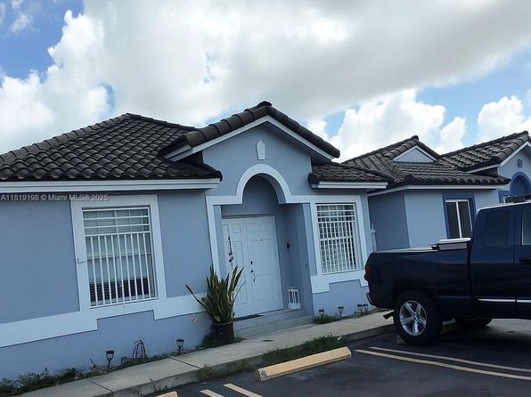 9149 NW 119th Ter