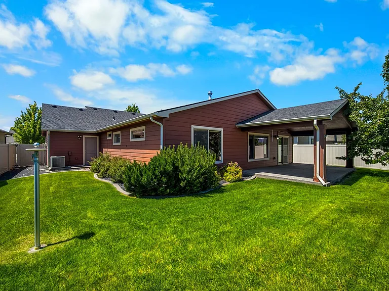 20119 E Glenbrook Ave — Photo 40