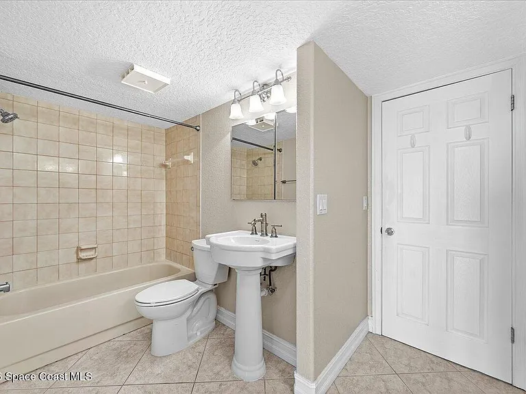 555 Jackson Ave #201 — Photo 20