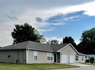 302 E School St #304, Advance, MO 63730