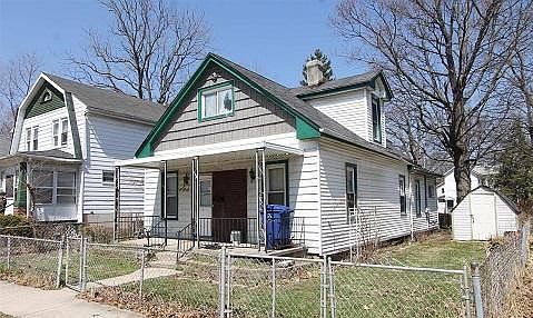 1st image of 1558 Arlington Ave