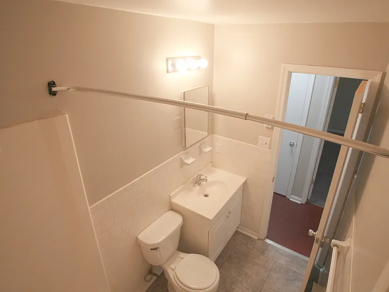 4th Bay Apartments — Photo 9