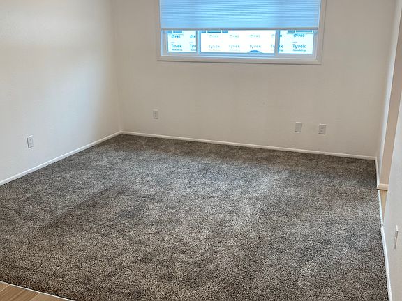 4th image of 929 E Hillview Dr APT C