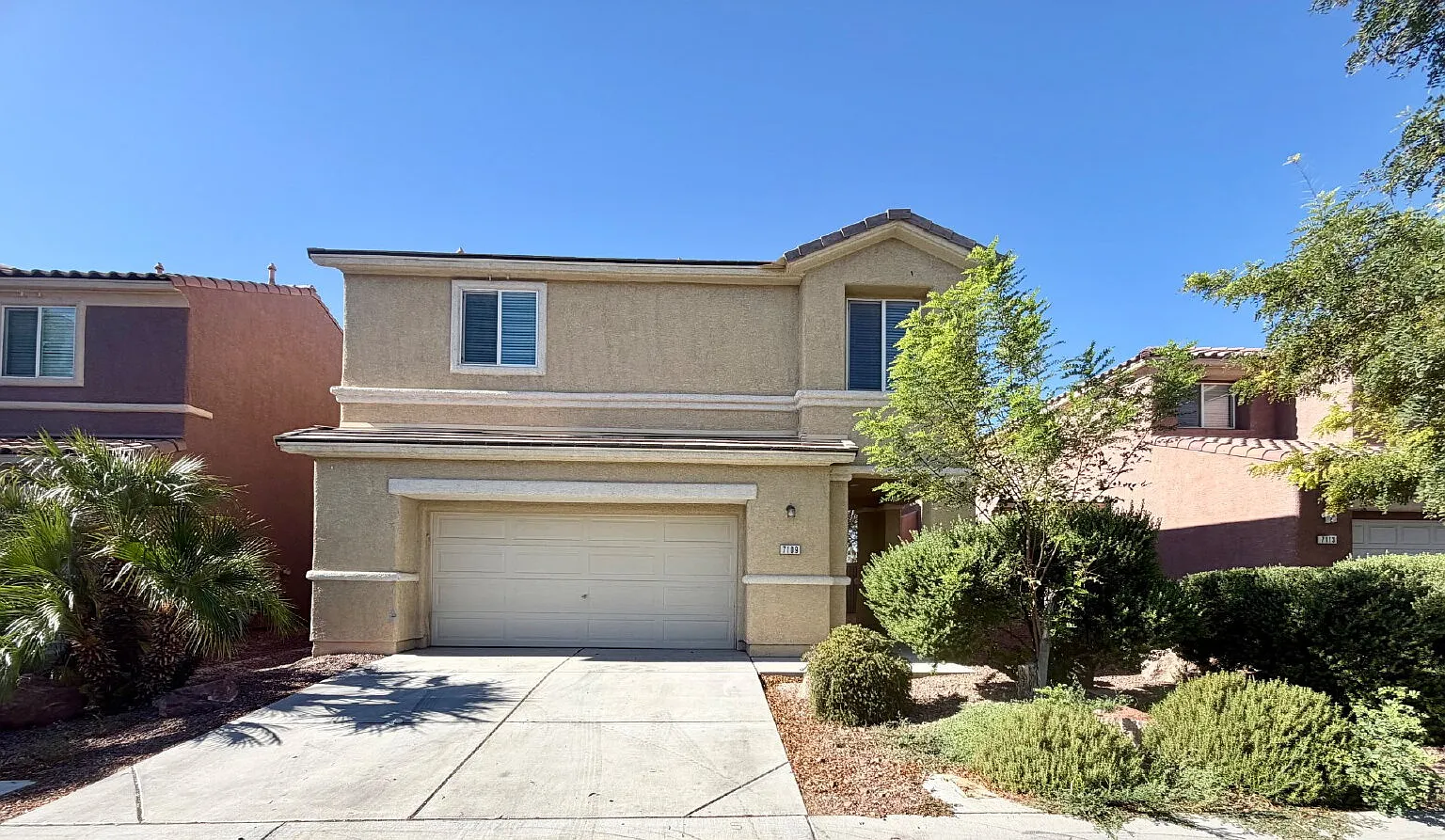 3 bed, 2.5 bath, 2036 sqft, $2,350 — Photo 1