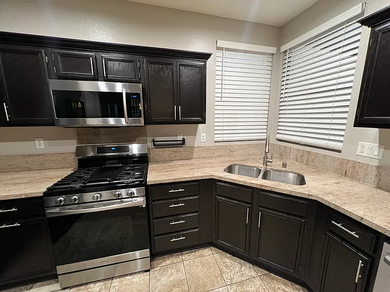 1834 Shining Elm Ct — Photo 3