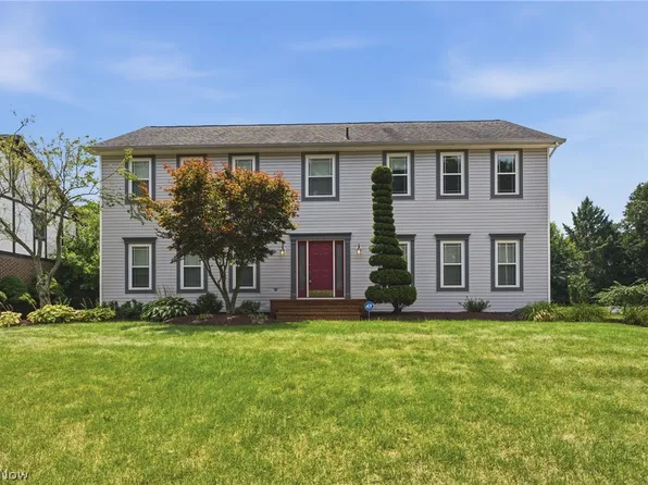 6114 Groton St NW, Canton, OH 44708