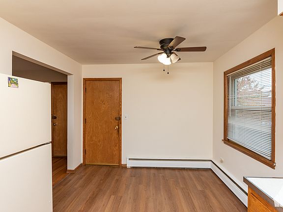 4th image of 3942 N California Ave APT 1E