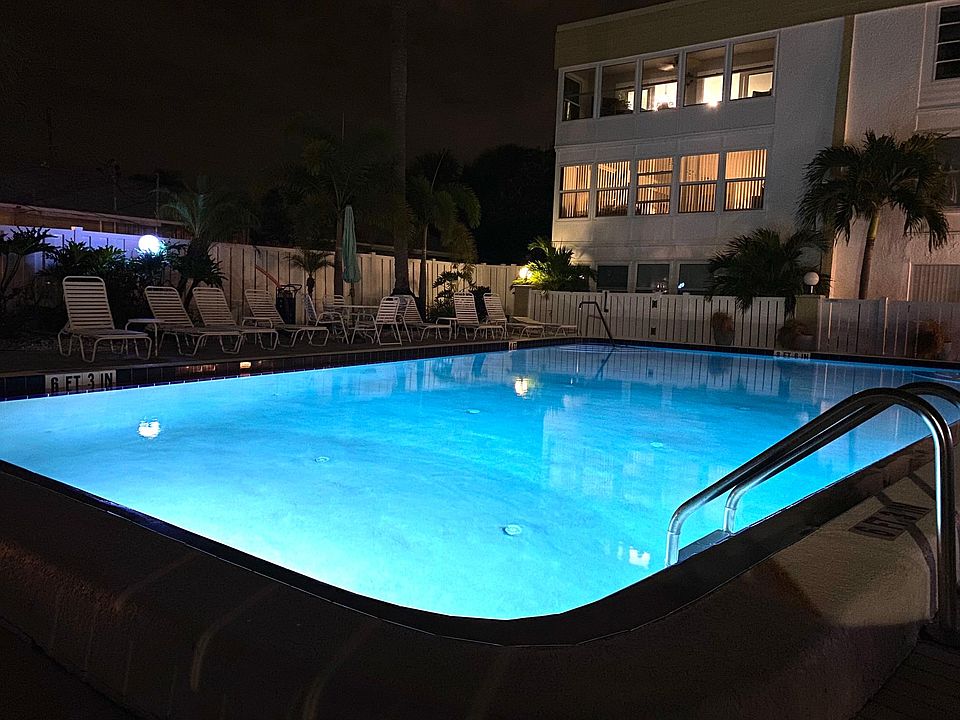 1st image of 661 Poinsettia Ave