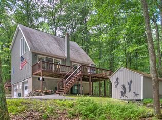 124 Lower Lakeview Dr, Hawley, PA 18428