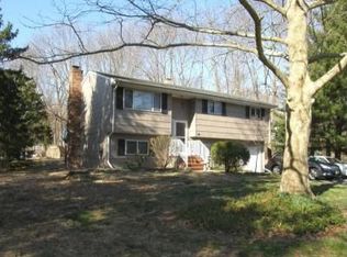 37 Grandin Dr, Flemington, NJ 08822