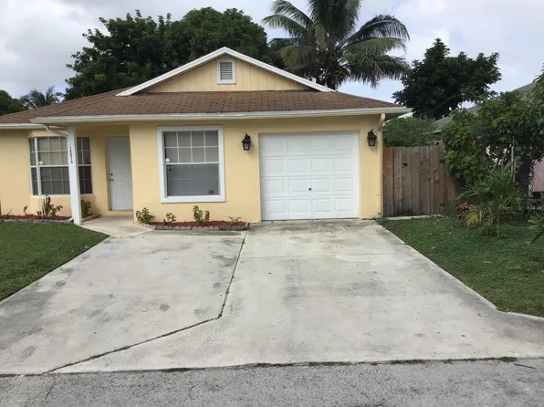 10076 Boynton Place Circle, Boynton Beach, FL 33437