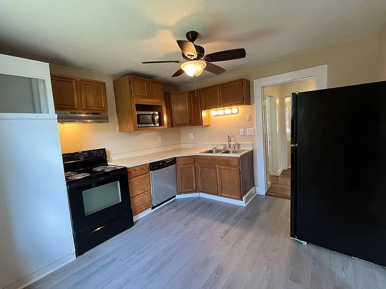 730 Murray Ave SE — Photo 4