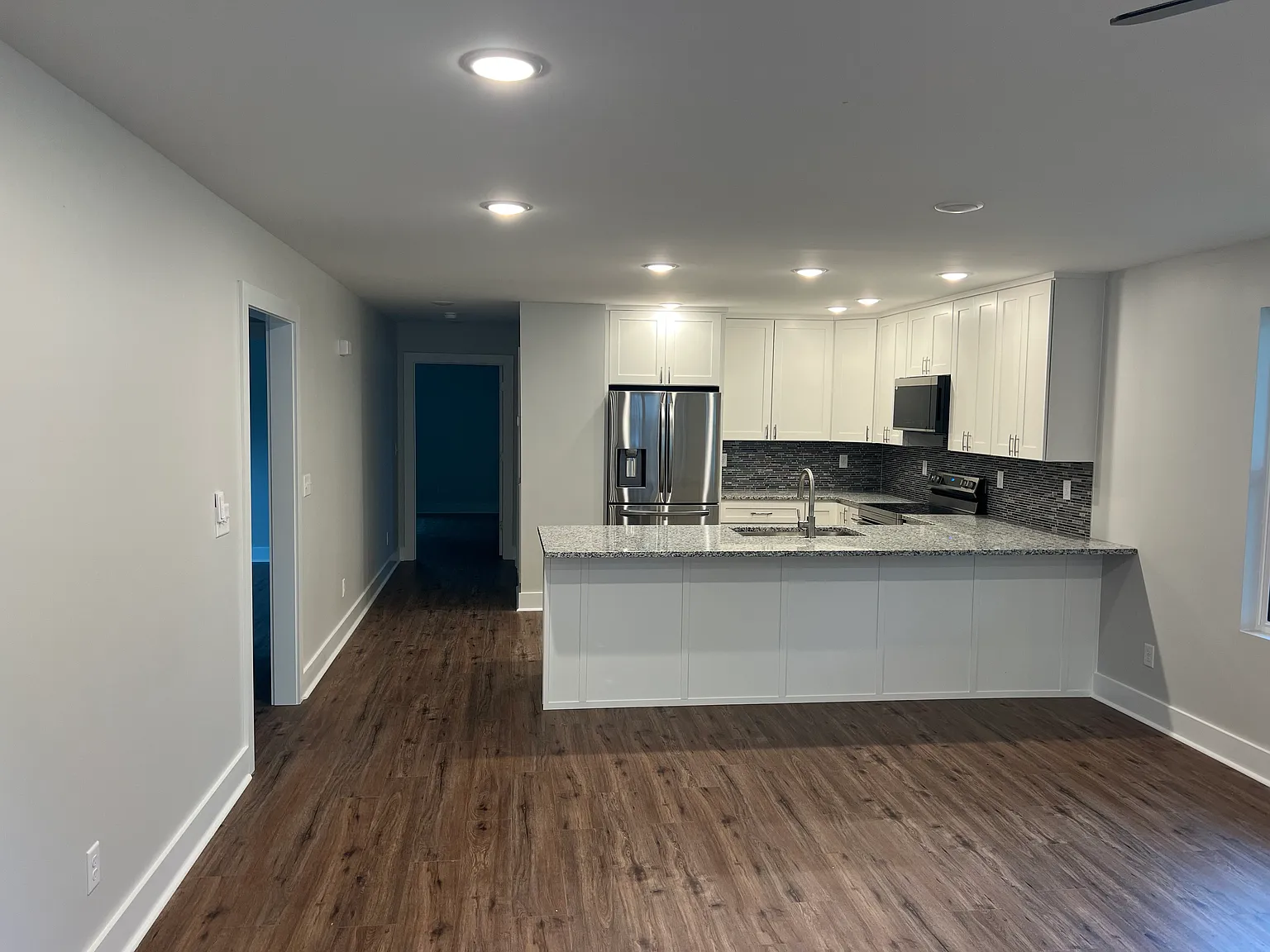 3 bed, 1531 sqft, $2,100 — Photo 2